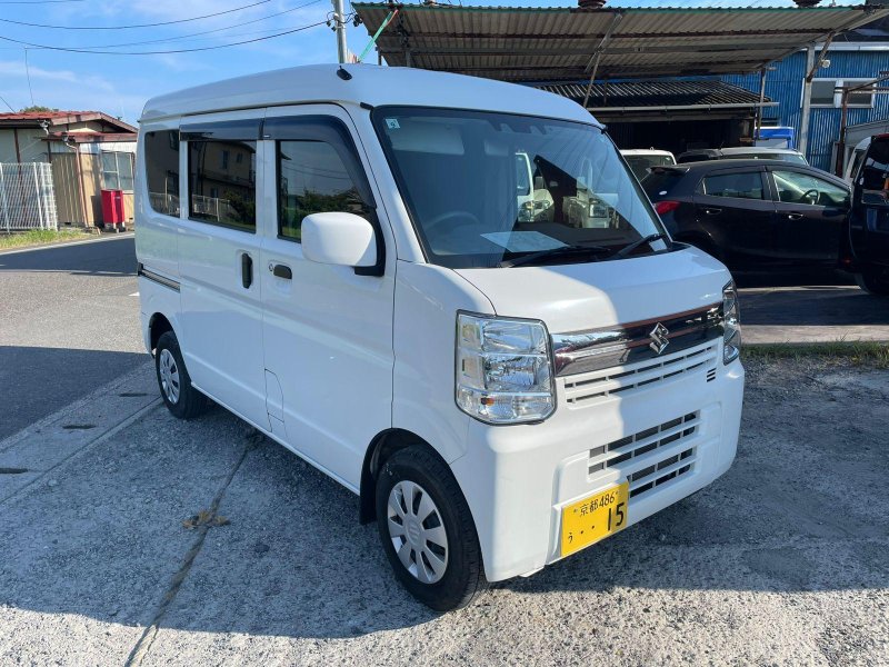 Nissan Clipper Van 2022