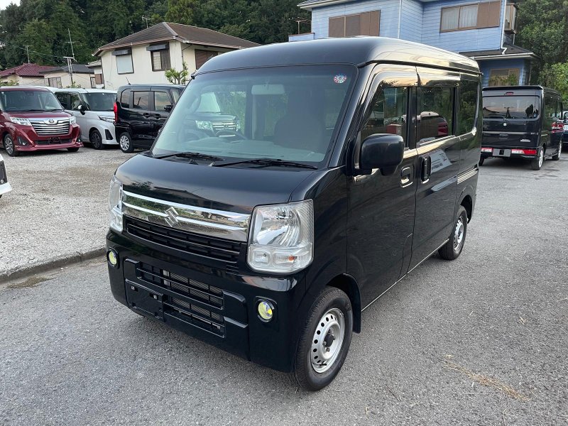 Nissan Clipper Van 2023